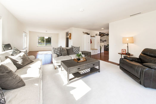 16246-Swartz-Canyon-Rd-021