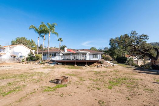 16246-Swartz-Canyon-Rd-044