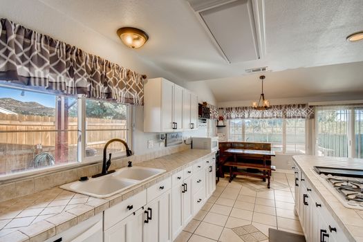 1731 Jasmine St El Cajon CA - Web Quality - 011 - 16 Kitchen