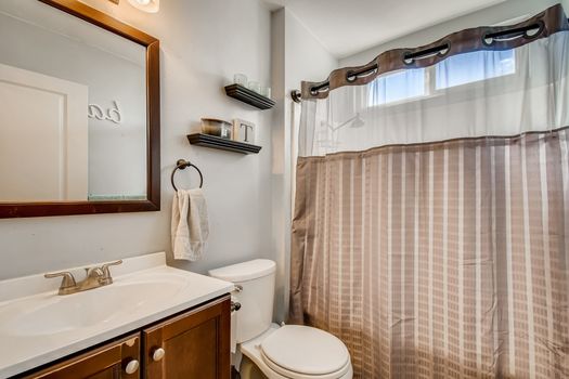 1731 Jasmine St El Cajon CA - Web Quality - 020 - 26 Bathroom