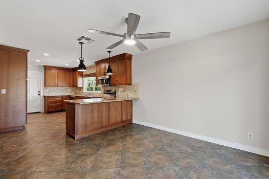 15-web-or-mls-23638BW_115