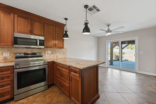 20-web-or-mls-23638BW_120