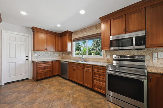 21-web-or-mls-23638BW_121