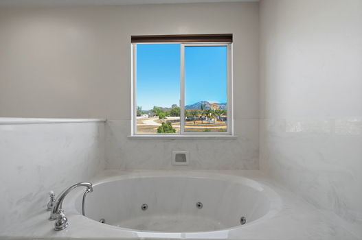 50-web-or-mls-23638BW_150