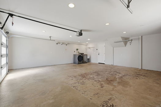 62-web-or-mls-23638BW_162
