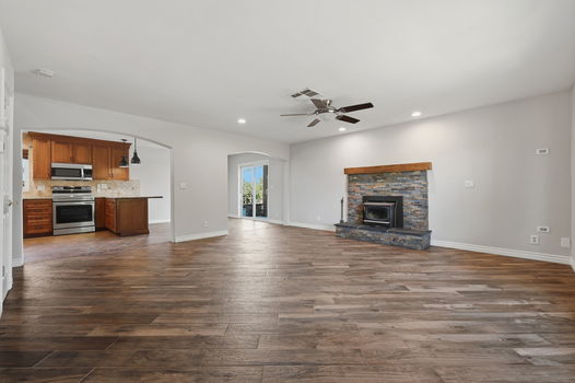 8-web-or-mls-23638BW_108