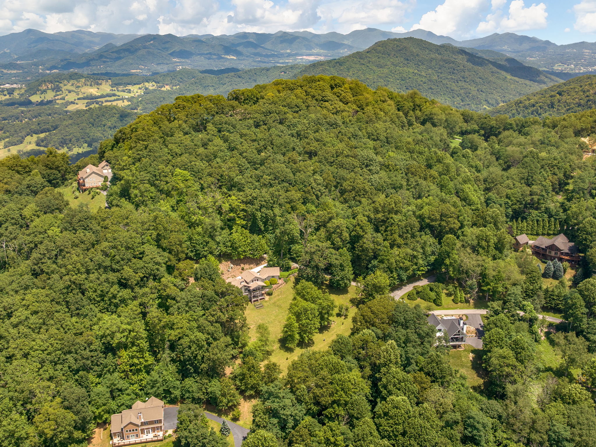 37-enclave-drive-waynesville-49