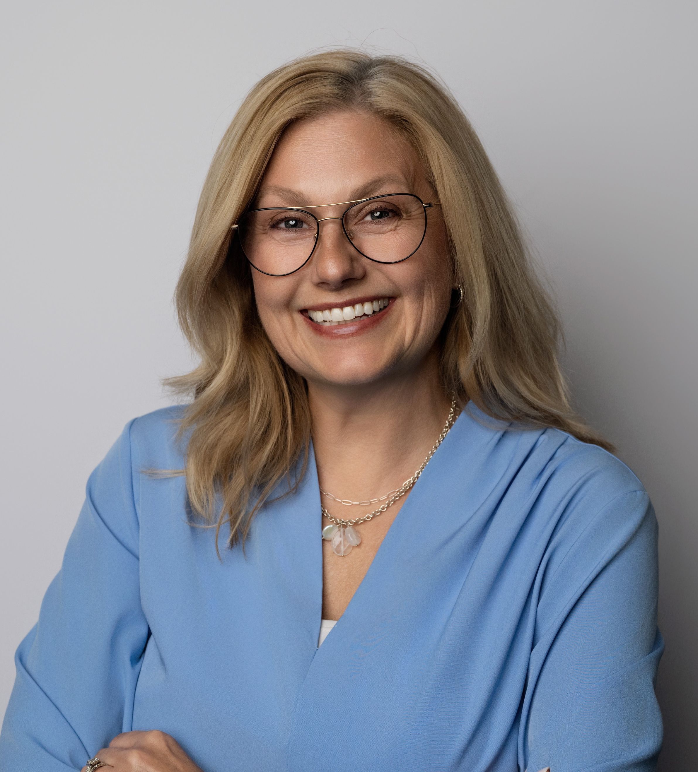 portrait of Kris Bashenow cropped