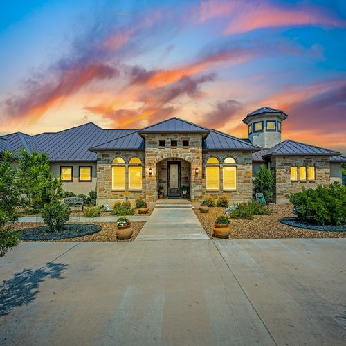 Pricing Isn't Everything: Why Some Well-Priced Homes Still Don't Sell