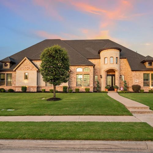 Lock and Leave Living in North Texas