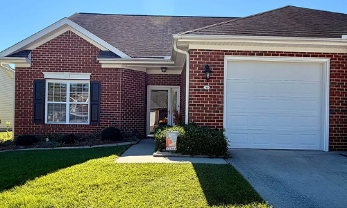 Low Maintenance, High Comfort: Meet the Brick Ranch …