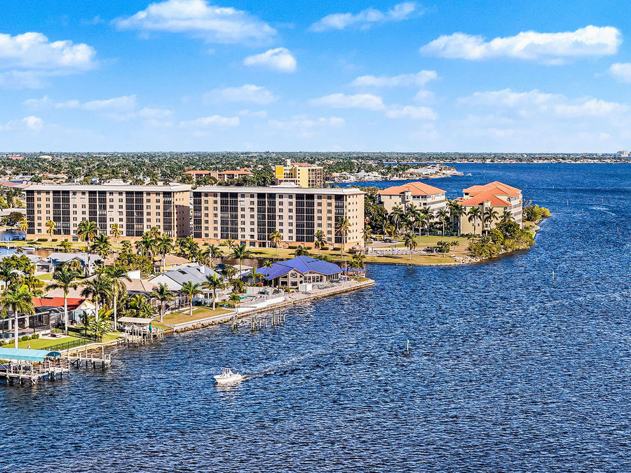 cape-coral - area