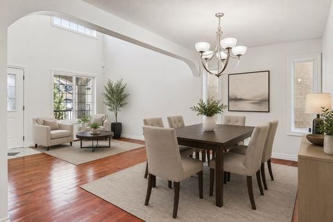 22-sherwood-cove-nw-open-to-below-entrance-dining