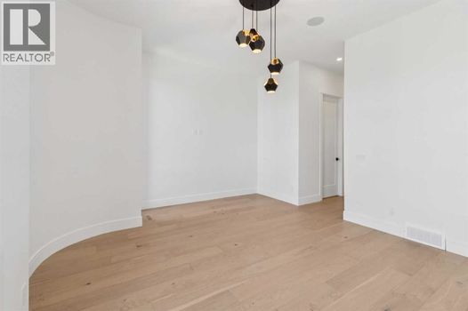 4216 16 Street SW Calgary (25)