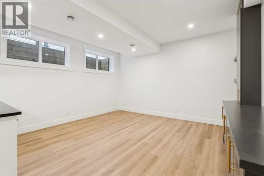 4216 16 Street SW Calgary (35)