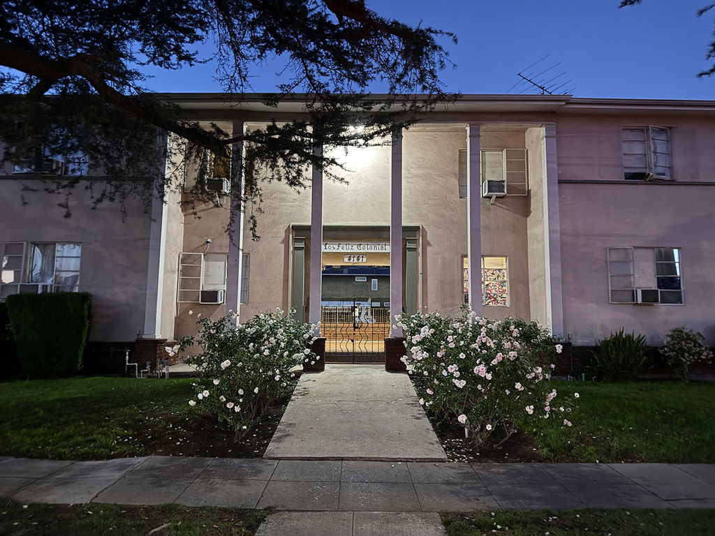 Los Angeles Multifamily Apartment Building For Sale