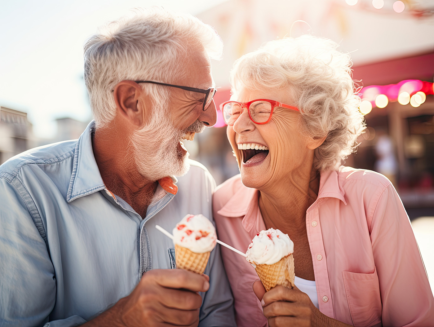 Old-Couple-Laughing-while-Enjoying-Ice-Cream-1400px