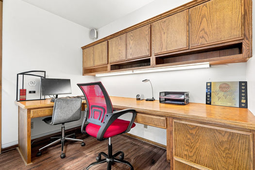 32 Upstairs Receptionist Office-6