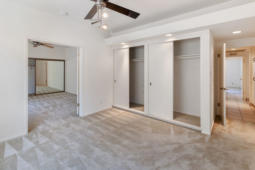 17 Bedroom 3 Closet