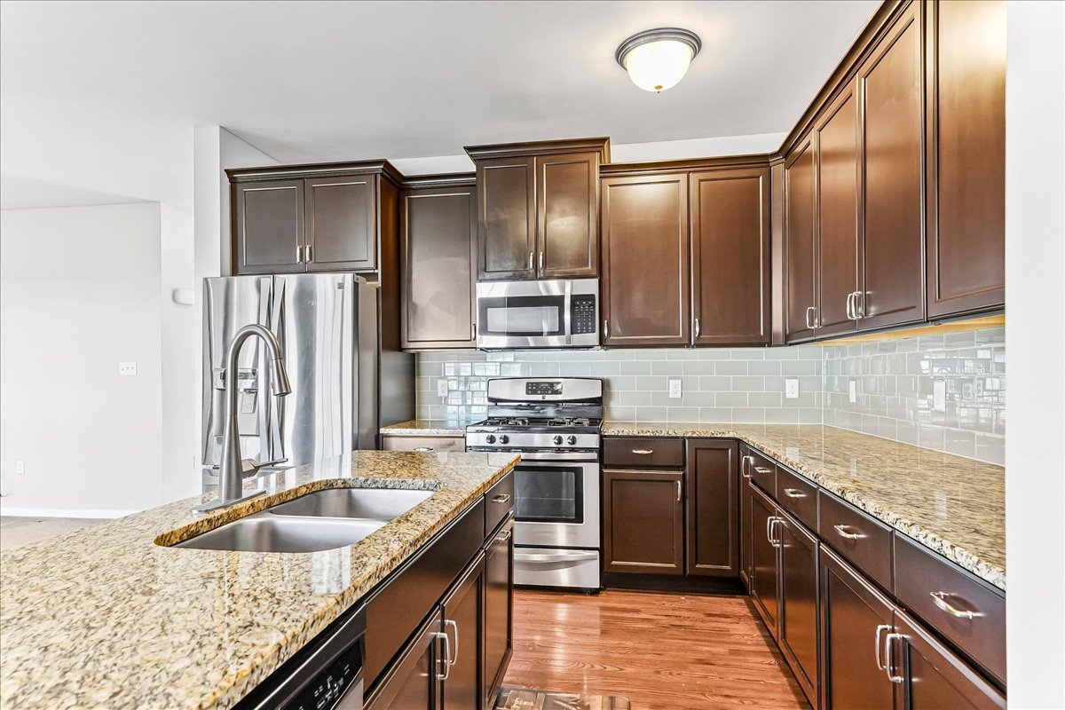 06-1946 E Aristotle Ave-4