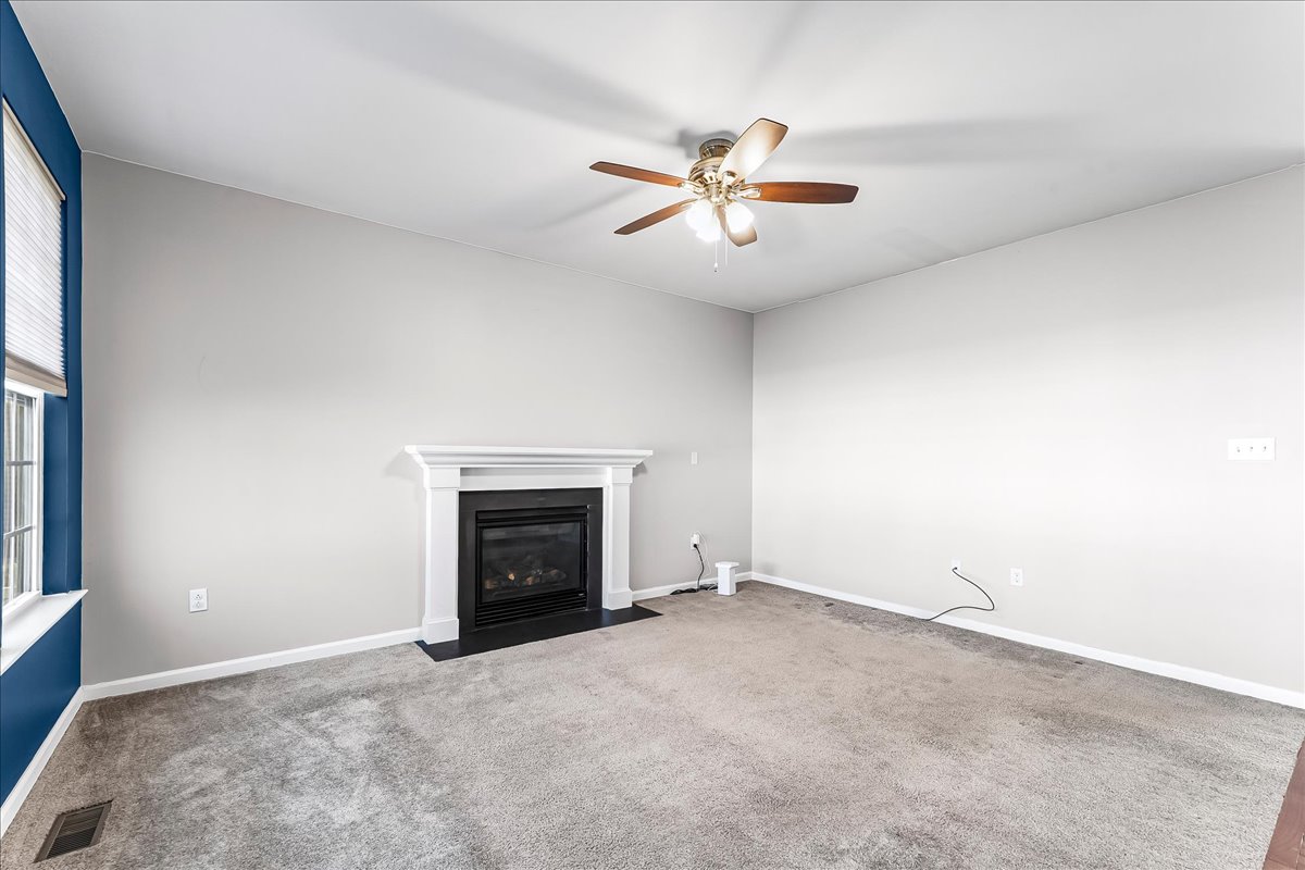 24-1946 E Aristotle Ave-24