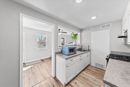 15-448 Wheeler Blvd-13