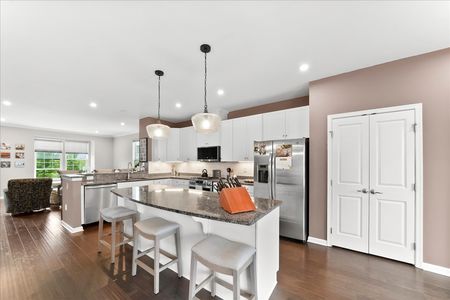 15-331 S Parkway Dr-25