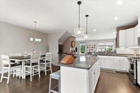 17-331 S Parkway Dr-27