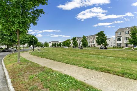 38-331 S Parkway Dr-38