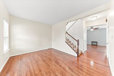 03-33 Barkley Ct-7