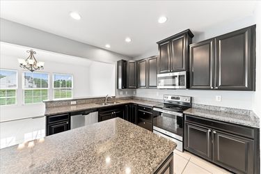 11-33 Barkley Ct-15