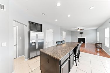 13-33 Barkley Ct-17