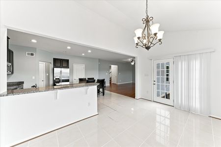 15-33 Barkley Ct-19
