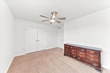 19-33 Barkley Ct-28