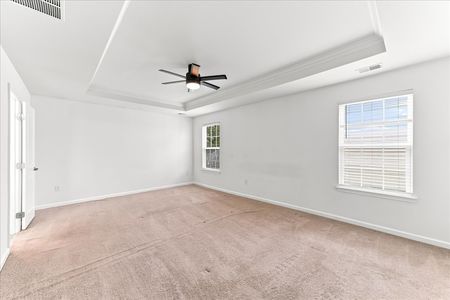 24-33 Barkley Ct-35
