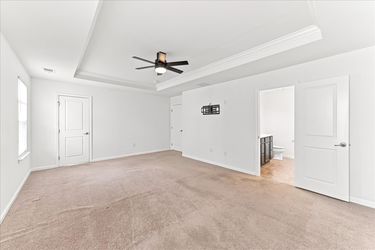 25-33 Barkley Ct-36