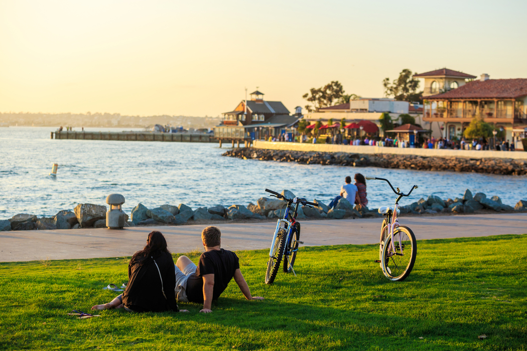 Sunset,At,San,Diego,Waterfront,Public,Park,,Marina,And,The