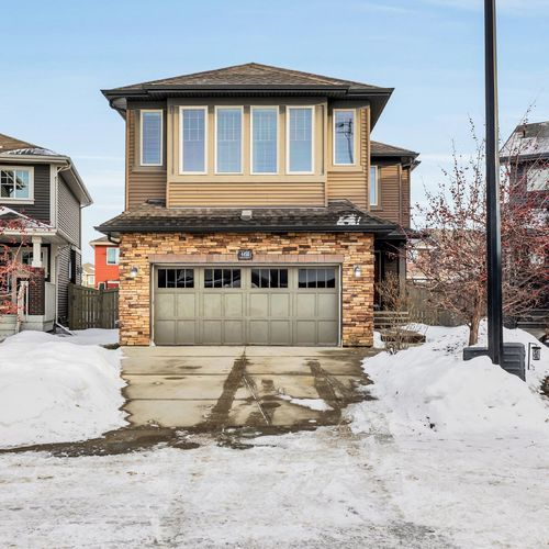 The Orchards Gem | Open-to-Below Living + Massive Backyard