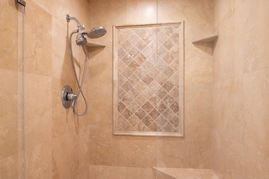 28 660TrinityAvebath