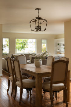 33 660TrinityAvedining