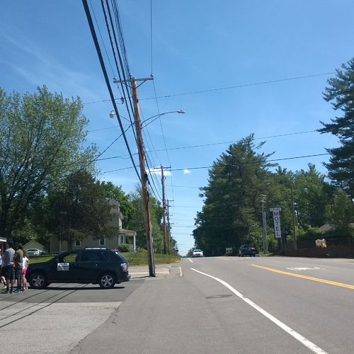 160 Daniel Webster Highway 326: Street & Neighborhood Spotlight