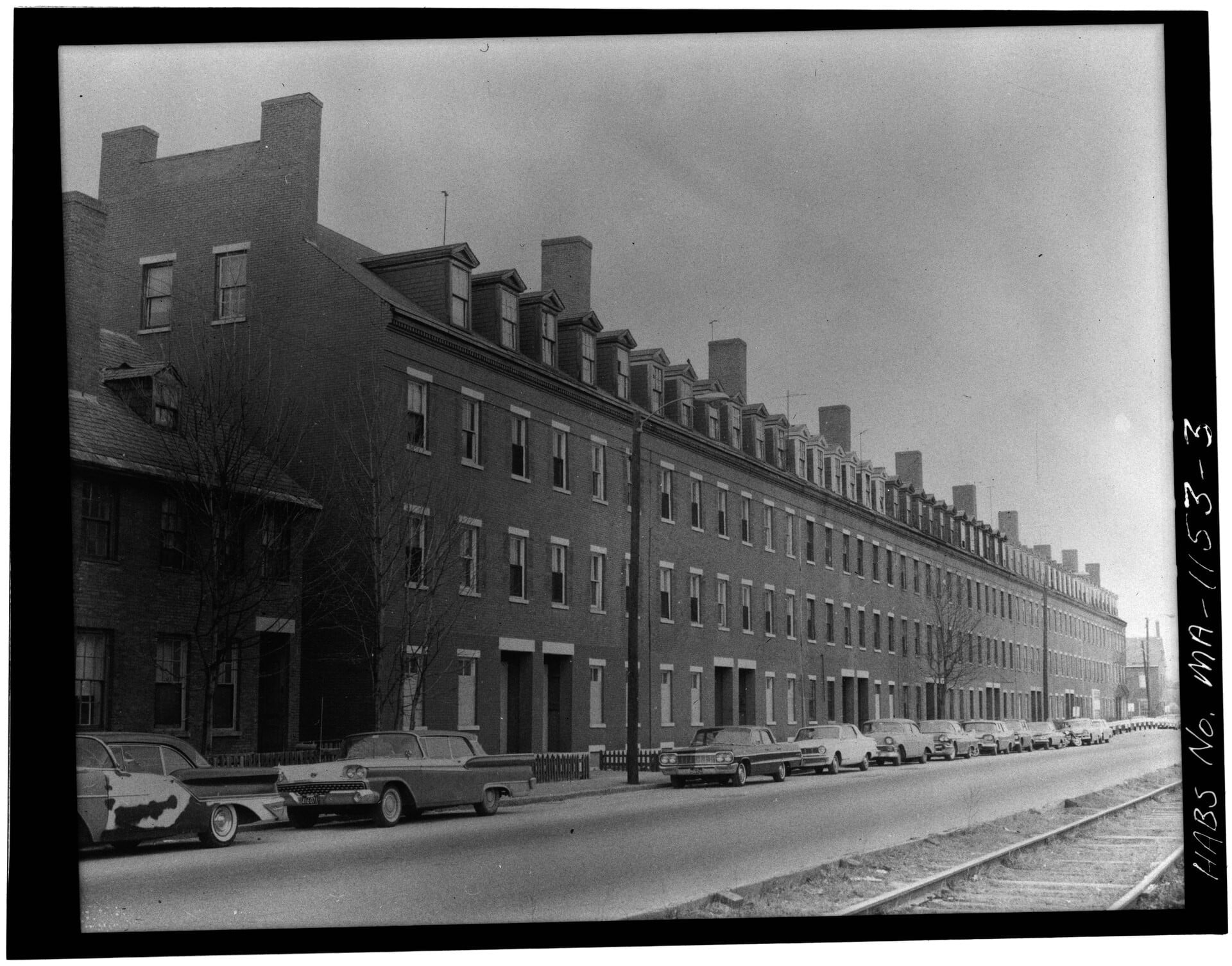 305-dutton-st-lowell-spotlight