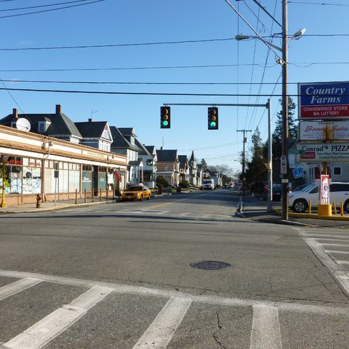 446 Westford St, Lowell: Street & Neighborhood Spotlight