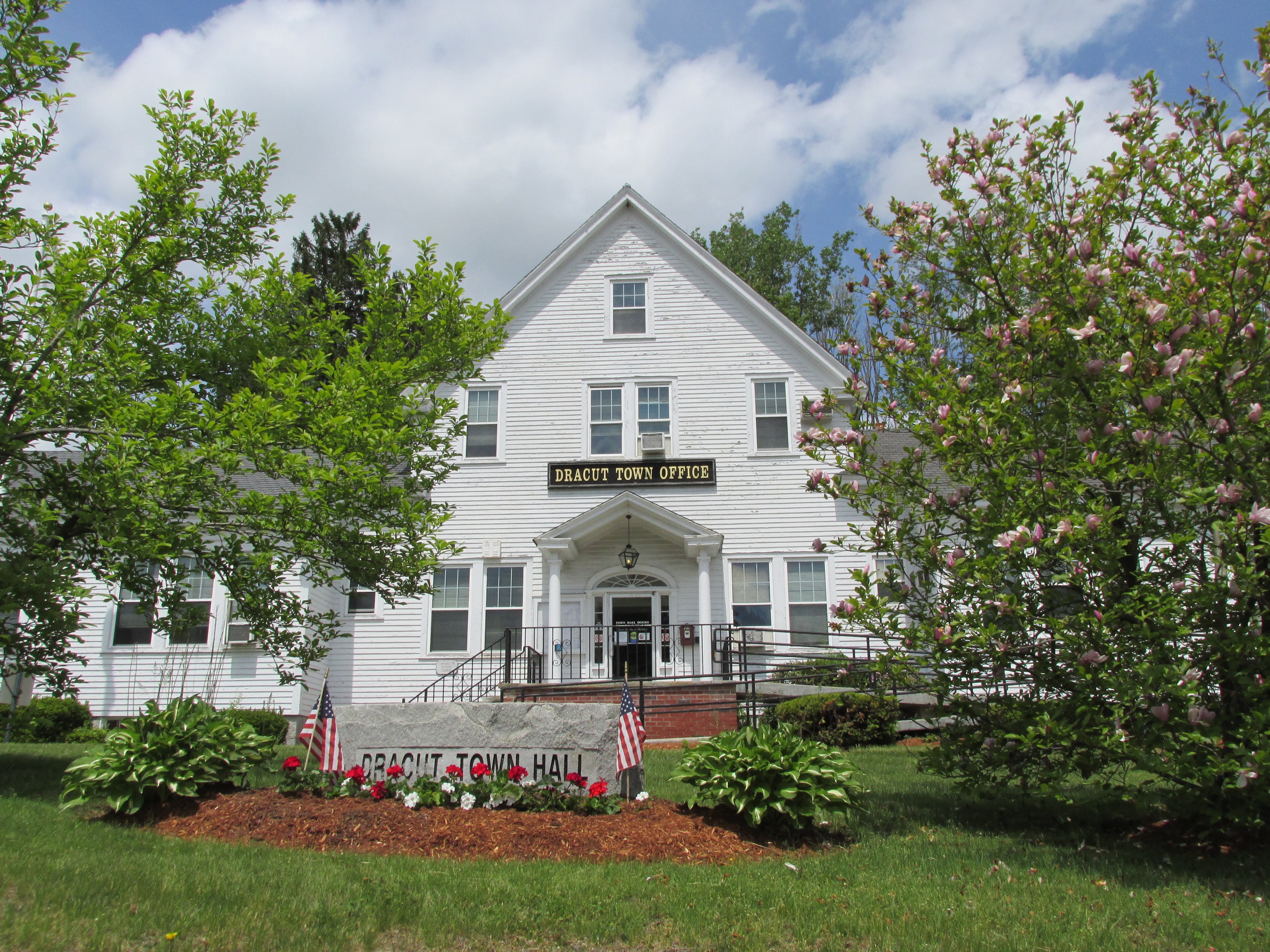 51-frederick-st-84-dracut