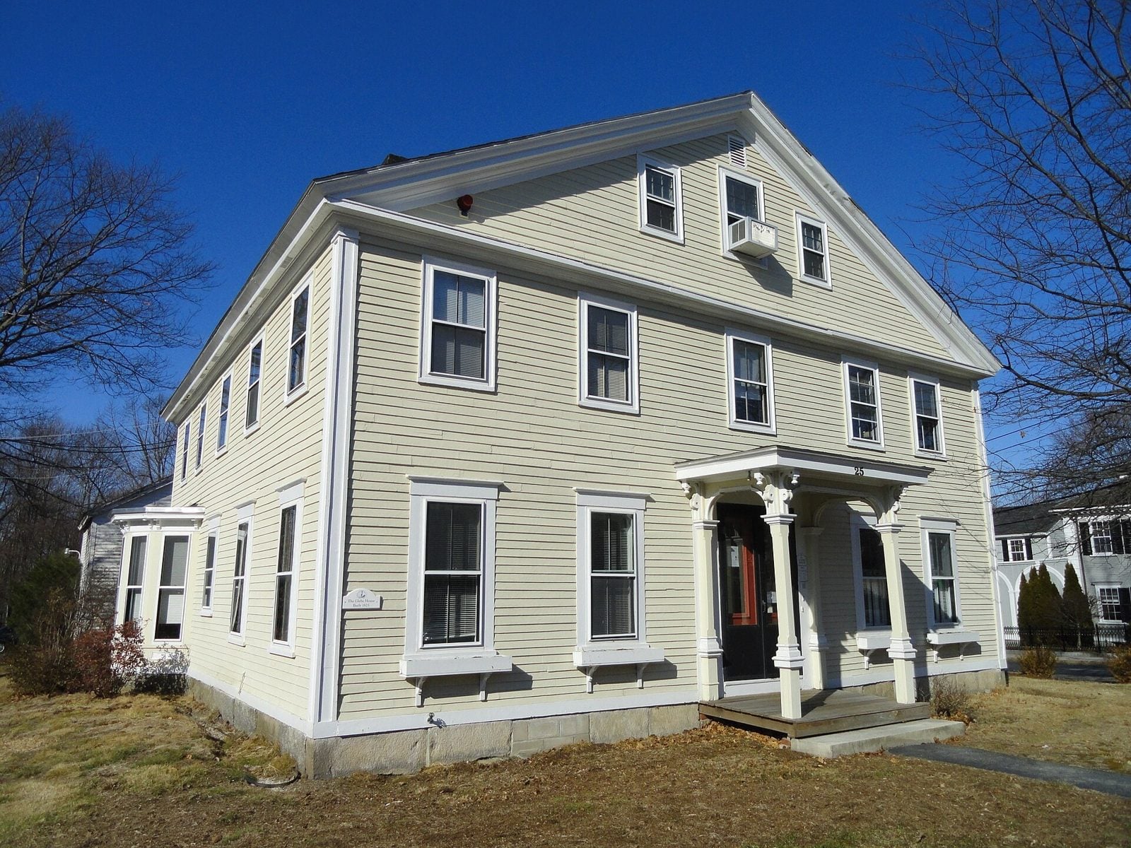 P-andover-new-build-vs-classic-colonials