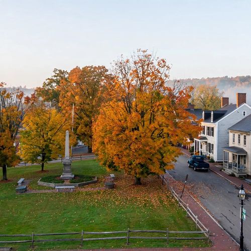 Buy or Sell First in Billerica MA? How to Time Your Move