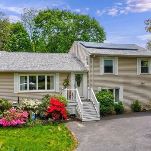 Cash Offer vs. Listing: What Nets Billerica Sellers More