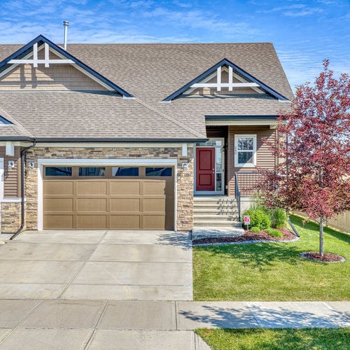 Living in Okotoks: Why This Foothills Town Keeps Winning Over Calgary-Area Buyers