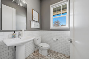 004-240 D_Arcy Villas Okotoks-4