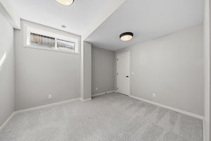 035-240 D_Arcy Villas Okotoks-35